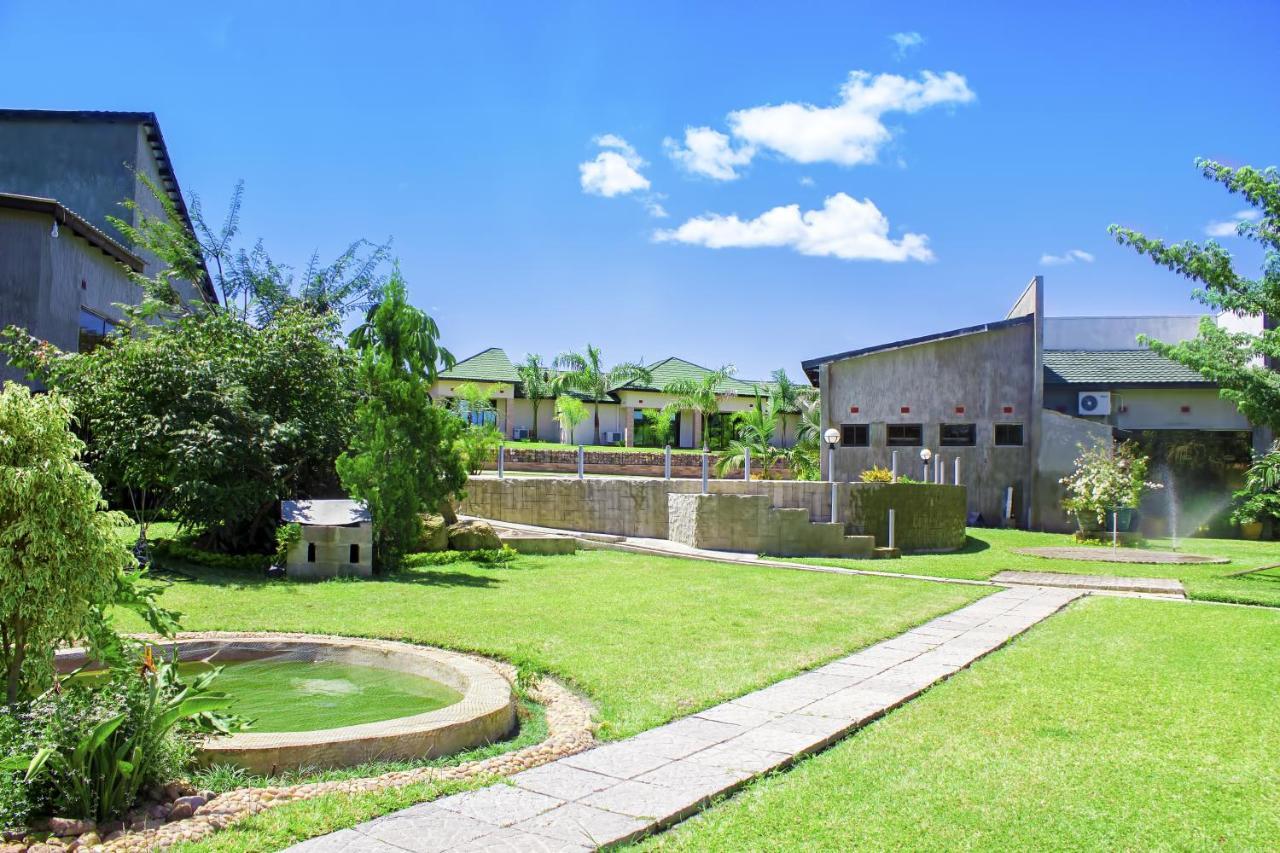 Icon Hotel Chingola Exteriér fotografie